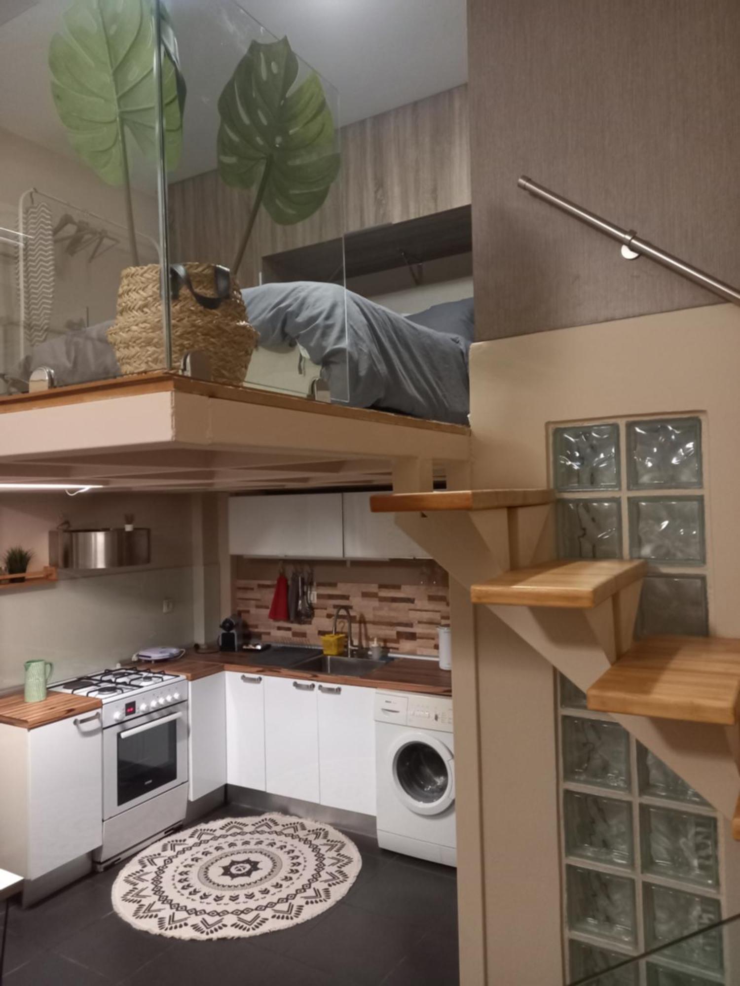 Urban Loft Living Apartment